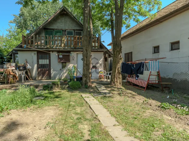 Eladó nyaraló Szigetszentmárton 280 nm