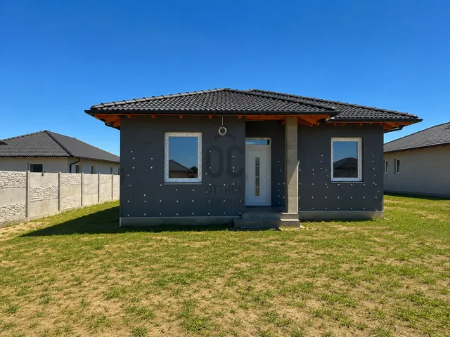 Eladó ház Kiskunlacháza 105 nm