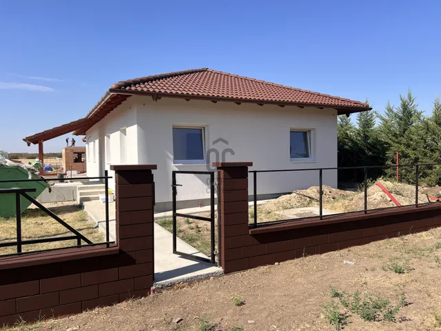 Eladó ház Iváncsa 96 nm