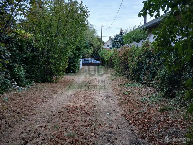 Eladó telek Érd, Fenyves-Parkváros 797 nm