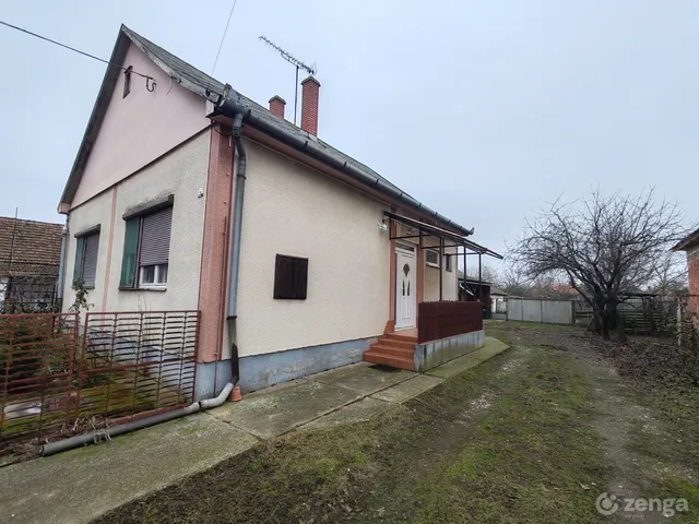 Eladó ház Hajdúszovát 82 nm