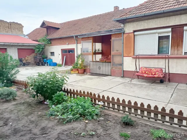 Eladó ház Kecskemét, Erzsébetváros 90 nm