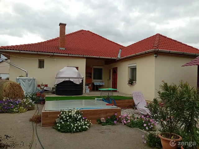 Eladó ház Üllő 110 nm