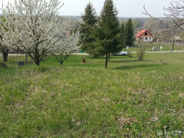 Eladó telek Dunaalmás 1376 nm