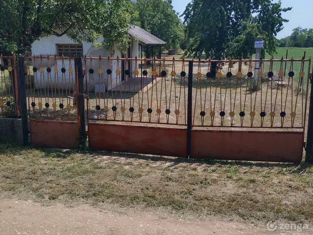 Eladó telek Hajdúszoboszló 1368 nm