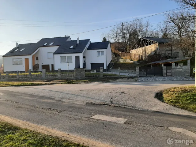 Eladó lakás Dorog 98 nm