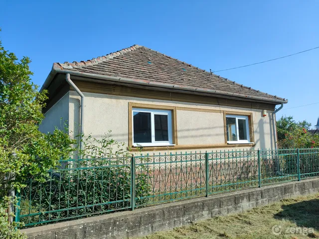 Eladó ház Poroszló 110 nm