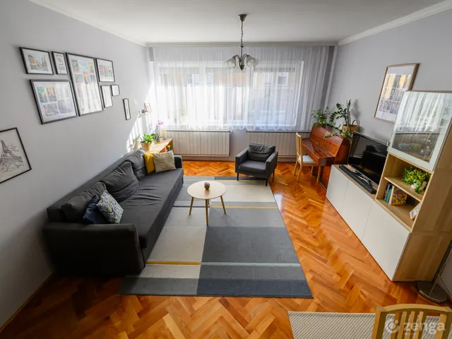 Eladó lakás Székesfehérvár, Prohászka 96 nm