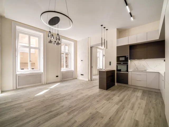 Eladó lakás Budapest V. kerület 72 nm