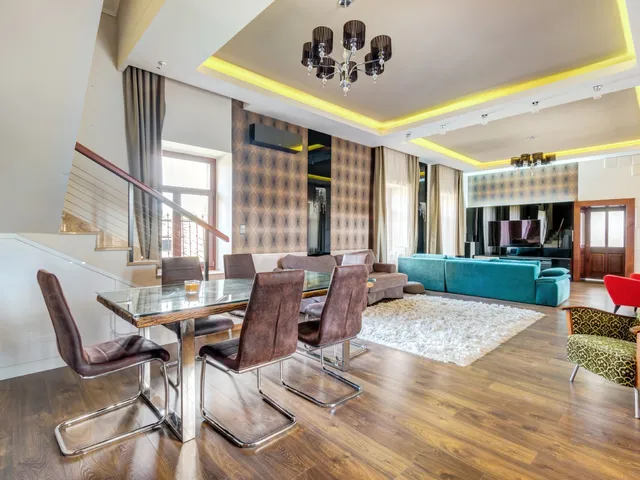 Eladó ház Dabas, Gyón 293 nm