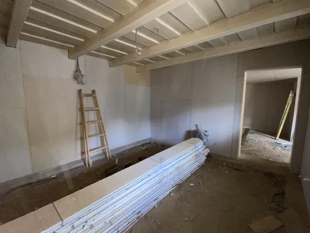 Eladó ház Pécel, Bartoshegy, Völgy u  120 nm