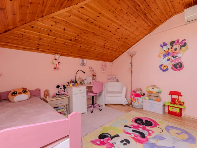 Eladó ház Göd, Alsógöd 151 nm