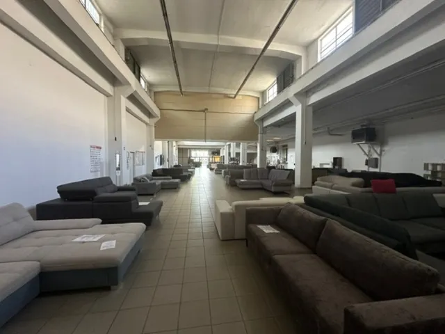 Eladó kereskedelmi és ipari ingatlan Budapest IX. kerület, Soroksári út 132 940 nm