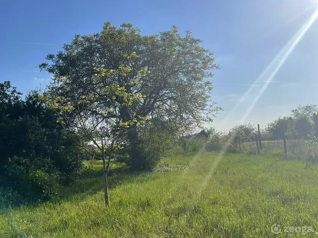 Eladó telek Tata, Újhegy 2518 nm