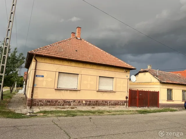 Eladó ház Nagykőrös 110 nm