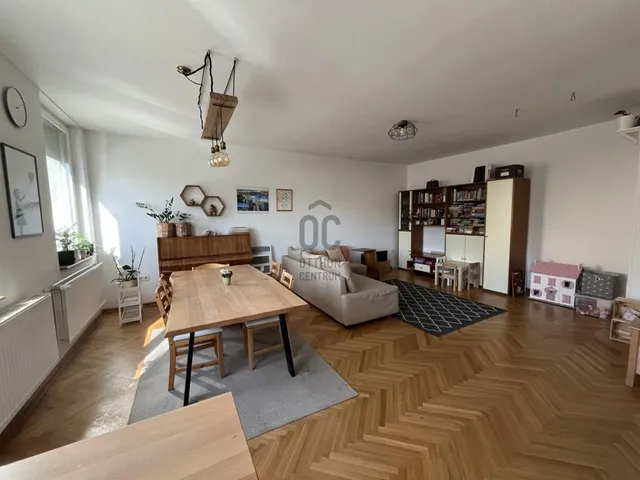 Eladó lakás Pécs, Mecsekoldal 91 nm