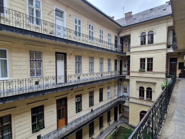 Eladó lakás Budapest VI. kerület 63 nm