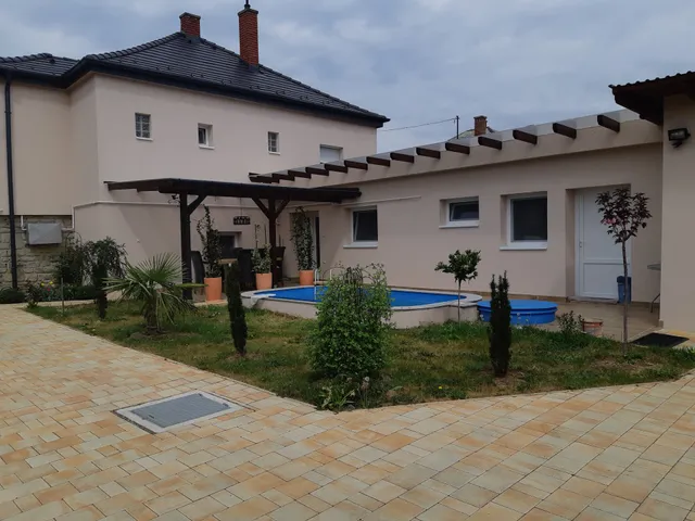Eladó ház Hévíz 160 nm