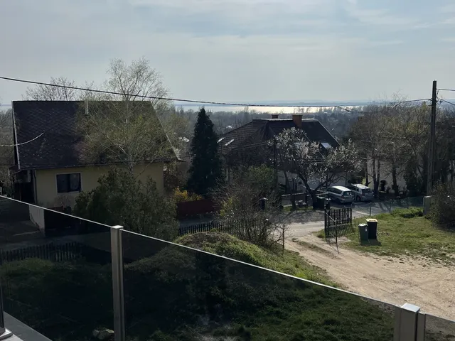 Eladó ház Gyenesdiás 226 nm