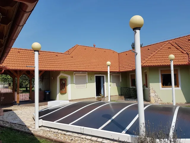 Eladó ház Kőszárhegy 400 nm