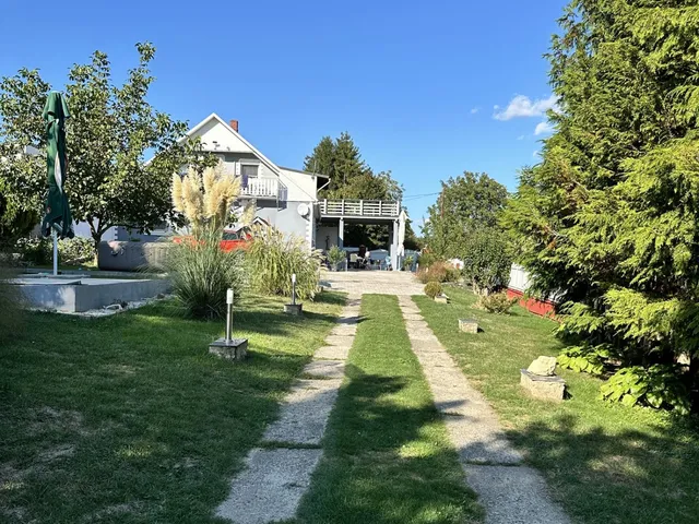 Eladó ház Cserszegtomaj 240 nm
