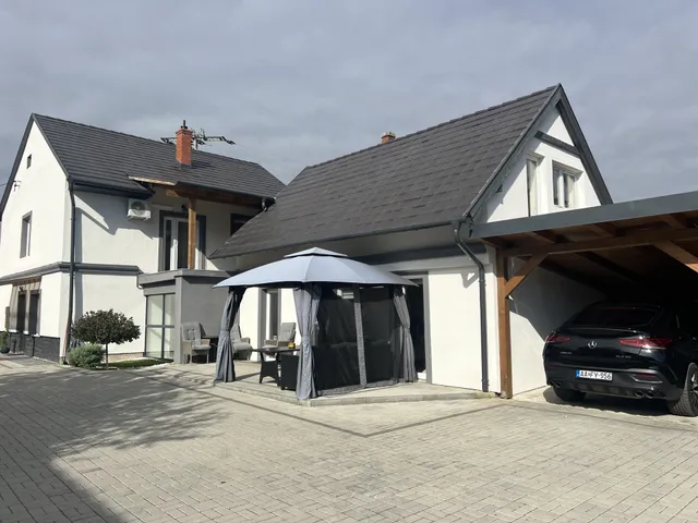 Eladó ház Hévíz 220 nm