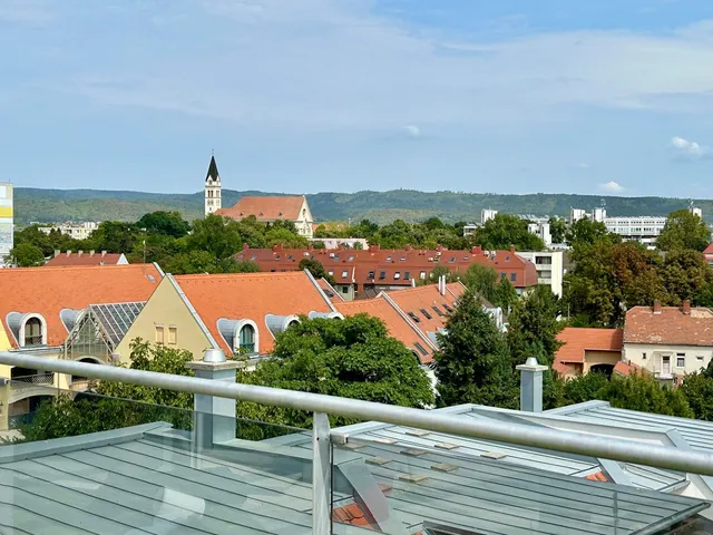 Eladó lakás Keszthely 72 nm