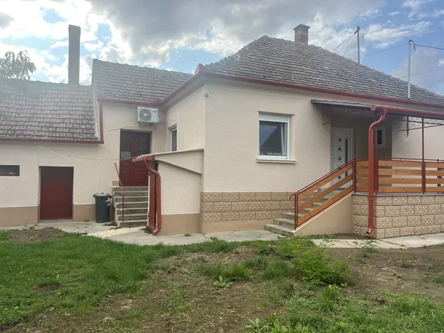 Eladó ház Szalapa 124 nm