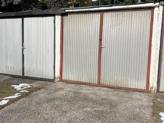 Eladó garázs Hévíz 13 nm