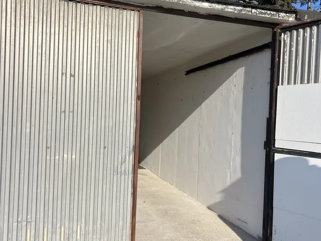 Eladó garázs Hévíz 13 nm