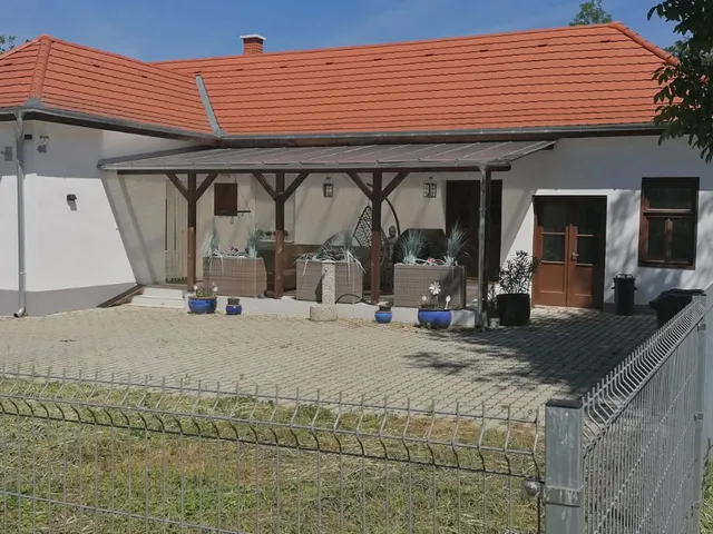 Eladó ház Kehidakustány 90 nm