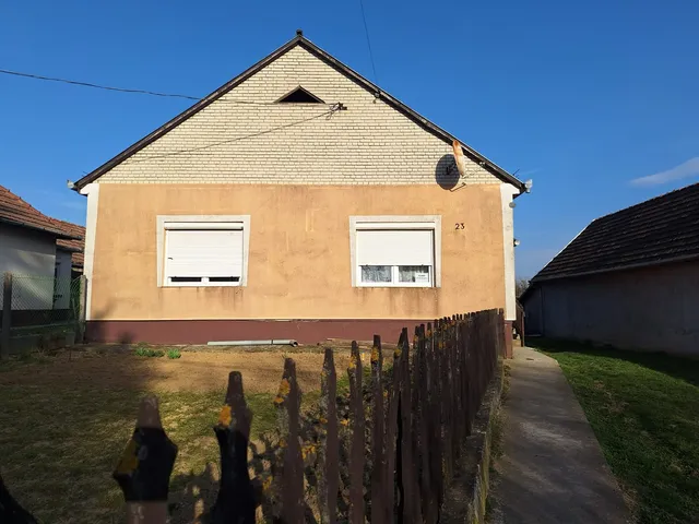Eladó ház Szentpéterúr 75 nm