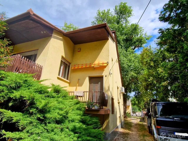 Eladó ház Székesfehérvár, Sóstó 120 nm