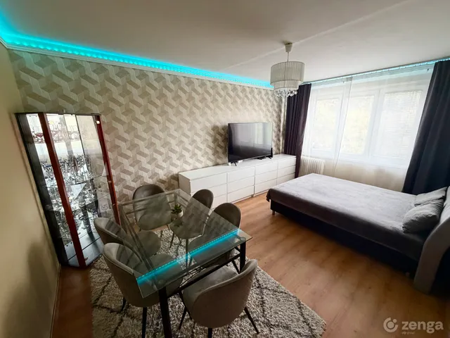 Eladó lakás Dunaújváros, Béke városrész 35 nm