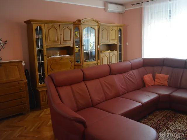 Eladó ház Lovasberény 240 nm