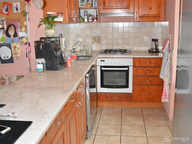 Eladó ház Lovasberény 240 nm