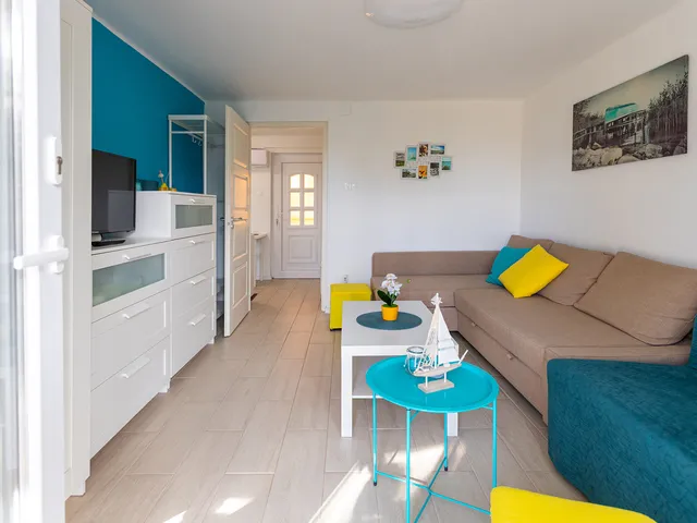 Eladó lakás Balatonakarattya 35 nm