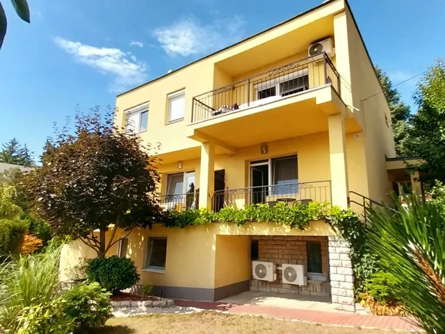 Eladó ház Balatonalmádi 280 nm