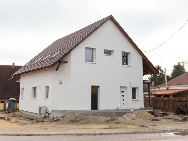 Eladó lakás Balatonakarattya 109 nm