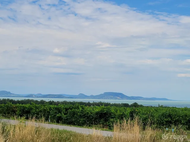 Eladó telek Balatonberény 3770 nm