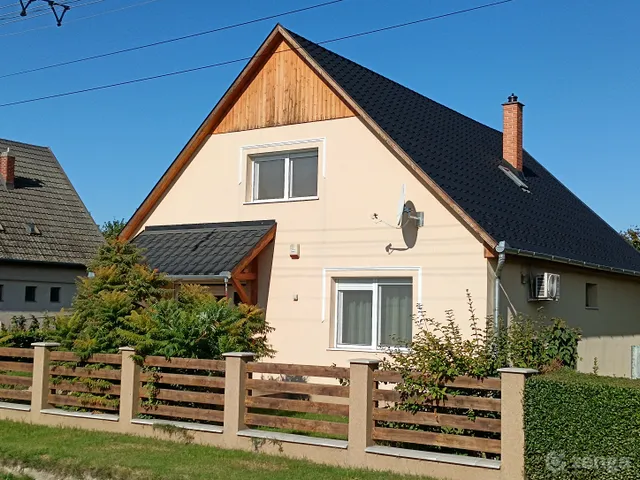 Eladó ház Balatonboglár 138 nm