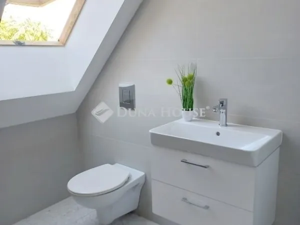 Eladó lakás Fót 61 nm