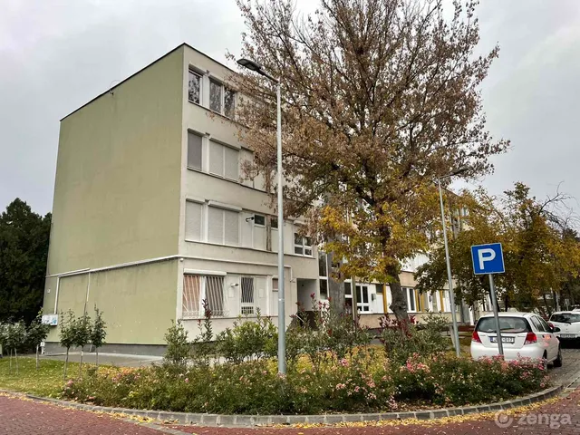 Eladó lakás Monor, Deák Ferenc utca 1 63 nm