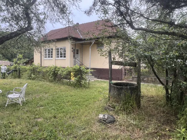 Eladó ház Istenmezeje 62 nm