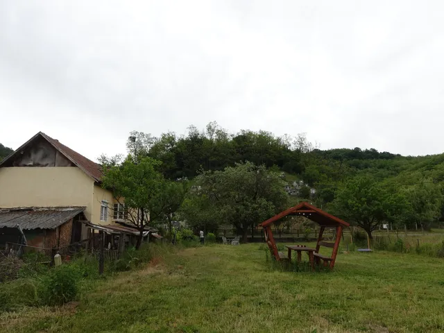 Eladó ház Istenmezeje, Szederkénypuszta 62 nm