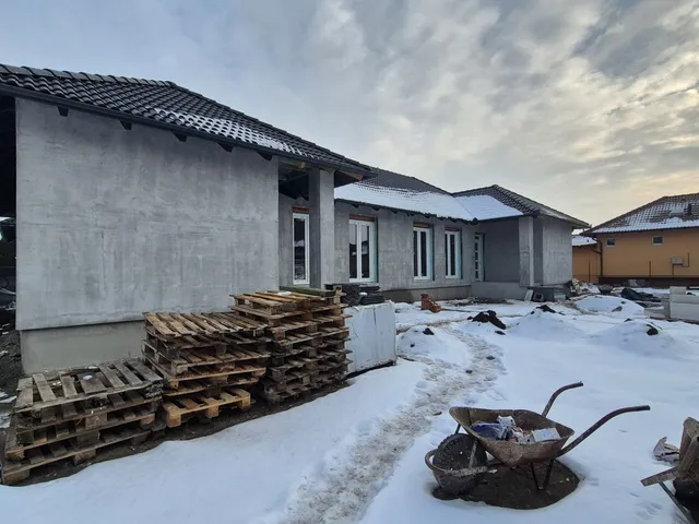 Eladó ház Monor 80 nm