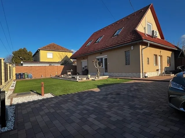 Eladó ház Budapest XVII. kerület, Rákoscsaba 157 nm