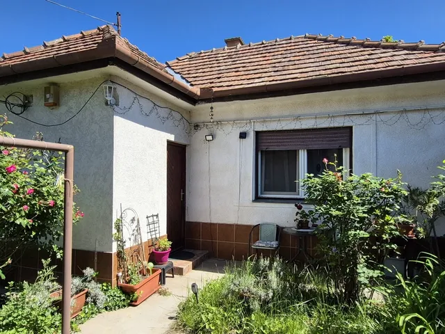 Eladó ház Budapest XVIII. kerület, Újpéteritelep 69 nm