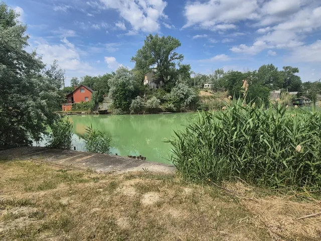 Eladó nyaraló Szigetszentmiklós 35 nm