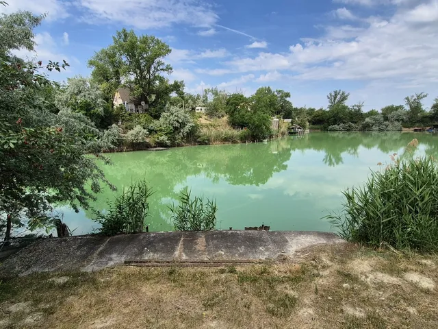Eladó nyaraló Szigetszentmiklós 35 nm